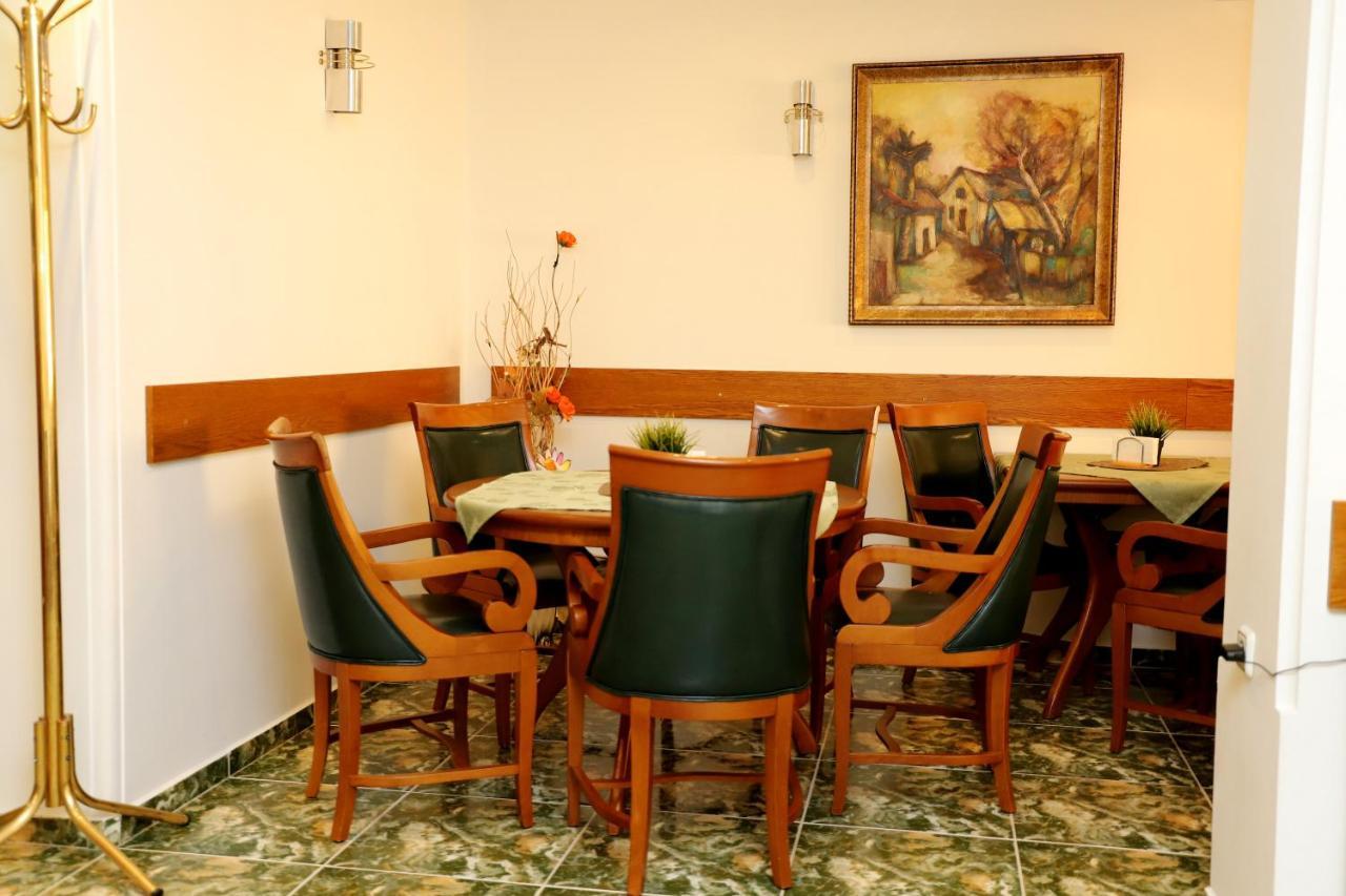 Hotel Mishel Kocherinovo Luaran gambar