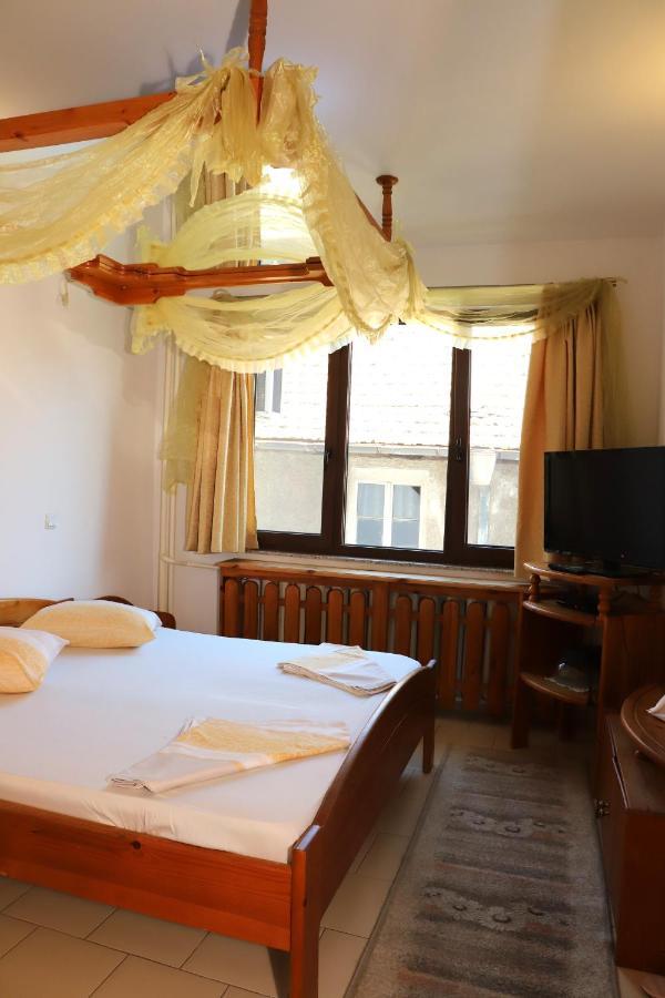 Hotel Mishel Kocherinovo Luaran gambar