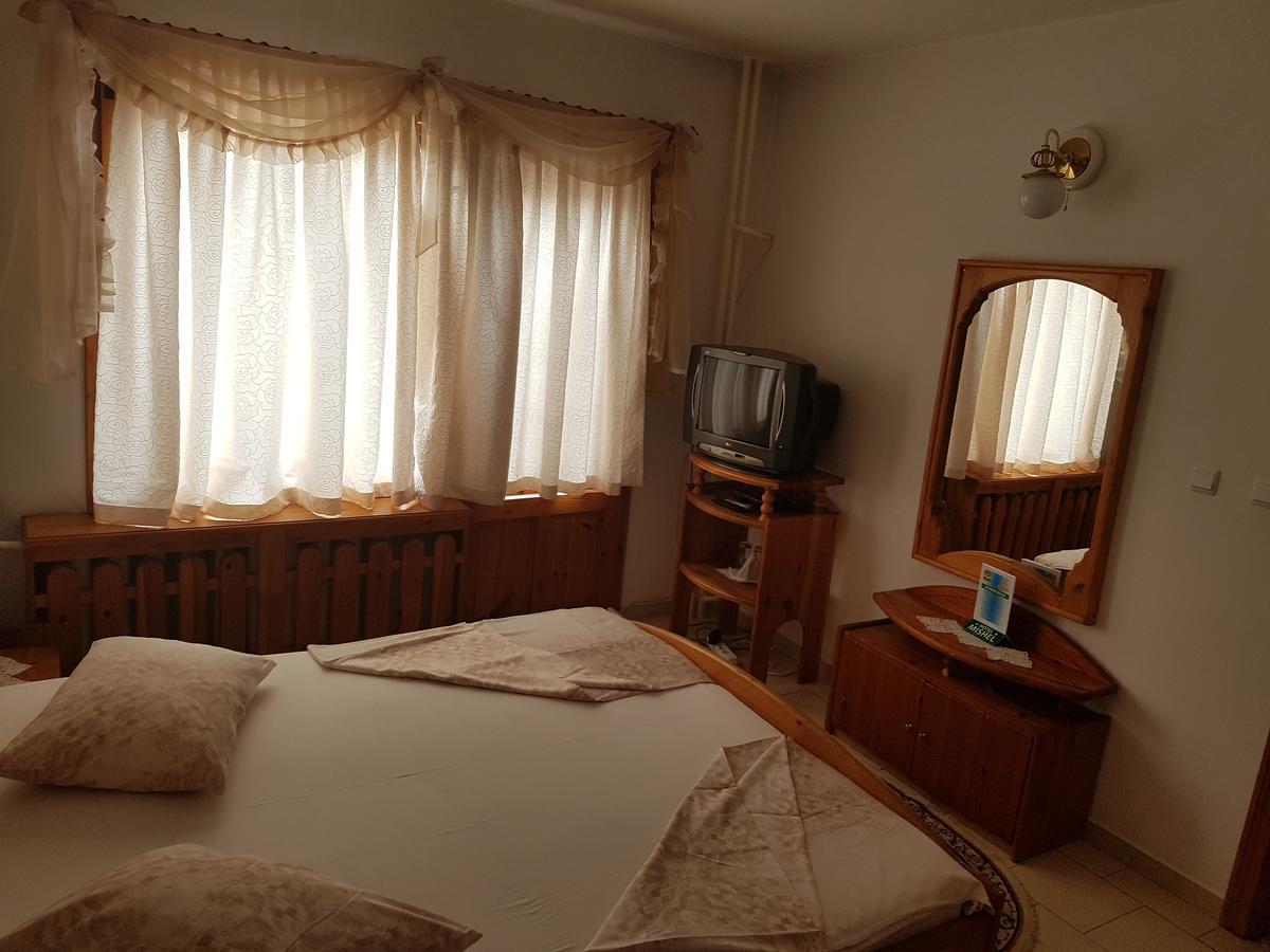 Hotel Mishel Kocherinovo Luaran gambar